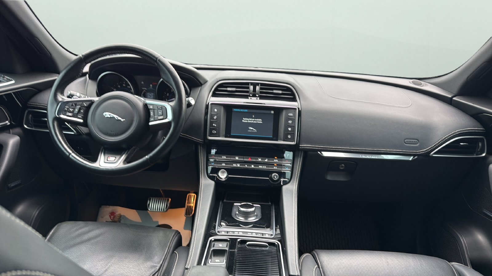 Used 2018 Jaguar F-PACE R-Sport AWD/4WD image 19
