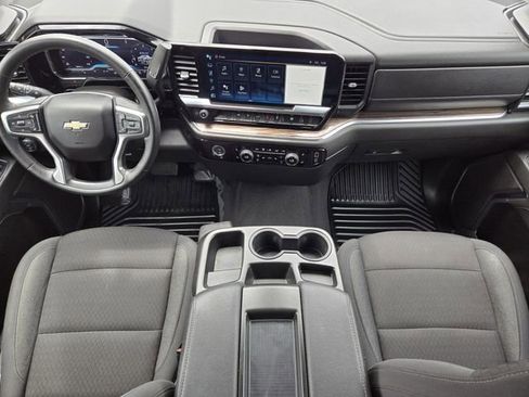 Used 2024 Chevrolet Silverado 1500 LT AWD/4WD image 25