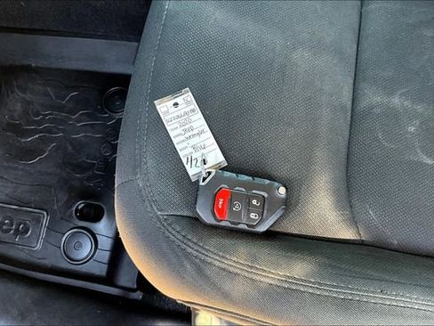 Used 2020 Jeep Wrangler Unlimited Sport AWD/4WD image 9