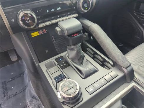 Certified 2024 Toyota Tacoma TRD Off-Road w/ TRD Off Road Premium Package AWD/4WD image 15