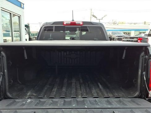 Used 2023 Chevrolet Colorado LT w/ LT Convenience Package II image 18