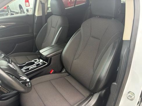 Used 2022 Buick Envision Preferred FWD image 18