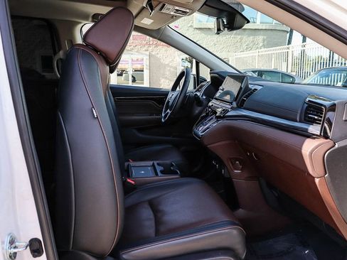 Used 2025 Honda Odyssey Elite image 18