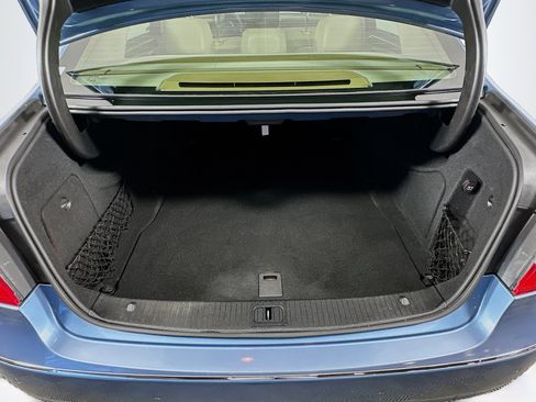 Used 2011 Mercedes-Benz E 350 Sedan image 26