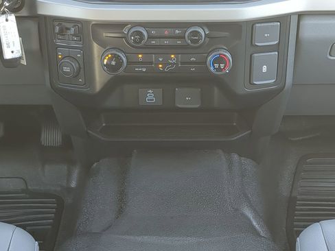 Used 2025 Ford F450 XL w/ 360-Degree Camera Package image 17