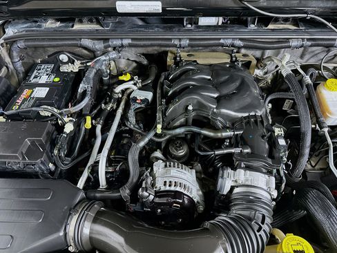 Used 2017 Jeep Wrangler Unlimited Sport w/ Quick Order Package 24S image 28