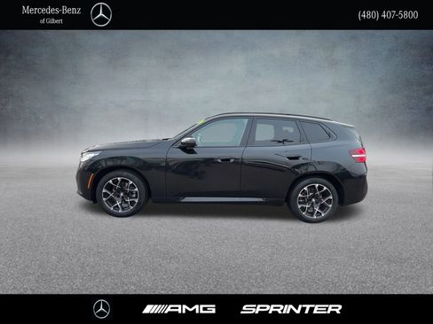 Used 2025 BMW X3 xDrive30i image 2