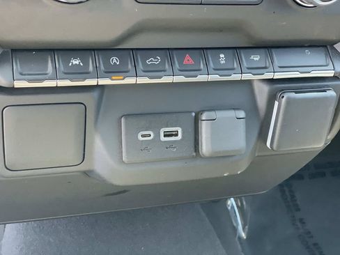 Used 2023 Chevrolet Silverado 1500 Custom w/ Rally Edition RWD image 15