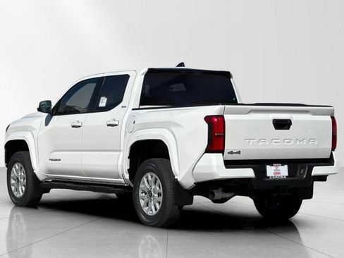 New 2026 Toyota Tacoma SR5 AWD/4WD image 5