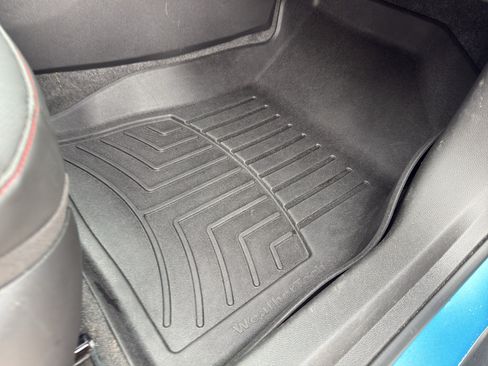 Used 2025 Chevrolet Trax RS w/ Sunroof Package image 48