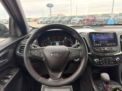 Used 2024 Chevrolet Equinox RS w/ RS Leather Package AWD/4WD image 11