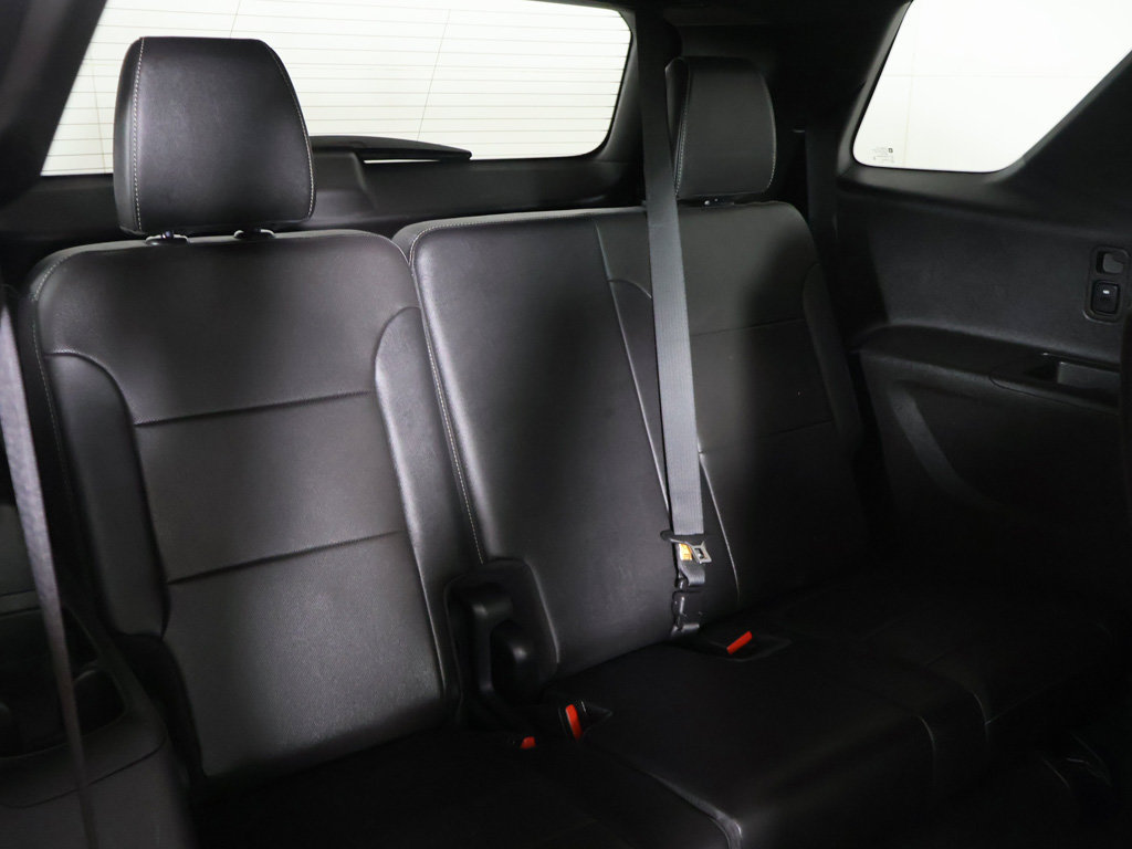 Used 2023 Chevrolet Traverse Premier AWD/4WD image 39