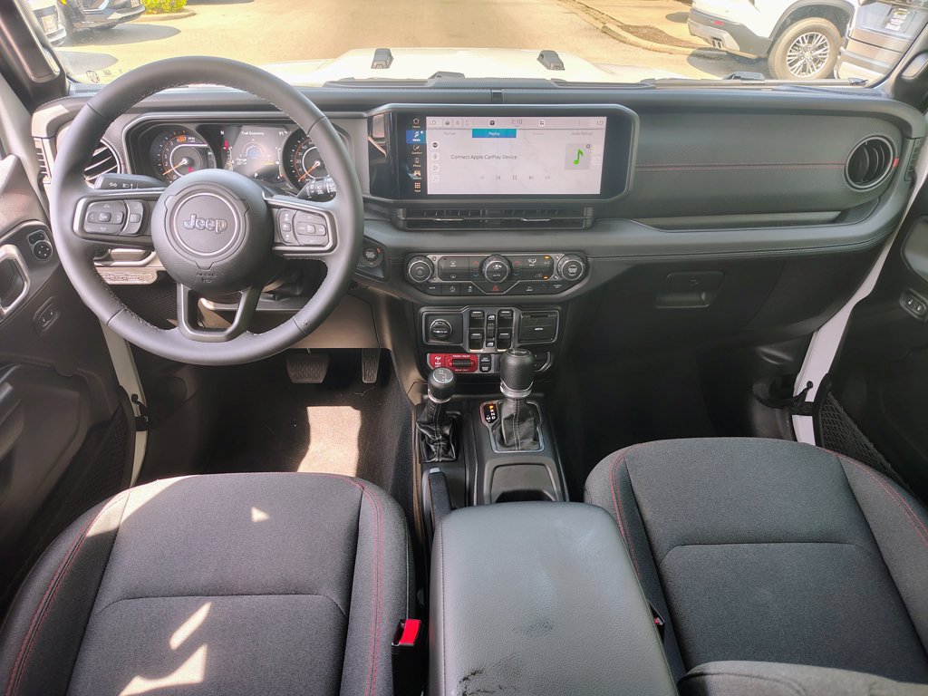 Used 2026 Jeep Wrangler Unlimited Rubicon AWD/4WD image 36