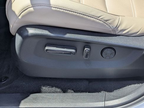 Used 2021 Honda CR-V EX-L image 15