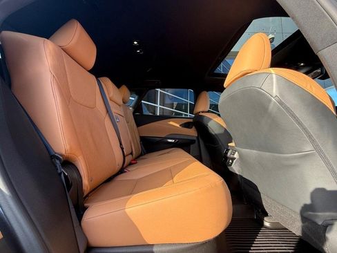 Used 2024 Lexus RX 350 Premium Plus image 12