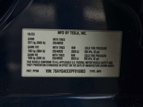 Used 2023 Tesla Model Y Long Range AWD/4WD image 40