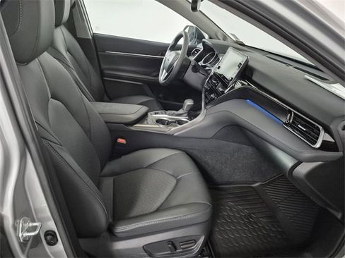 Certified 2024 Toyota Camry XLE image 25
