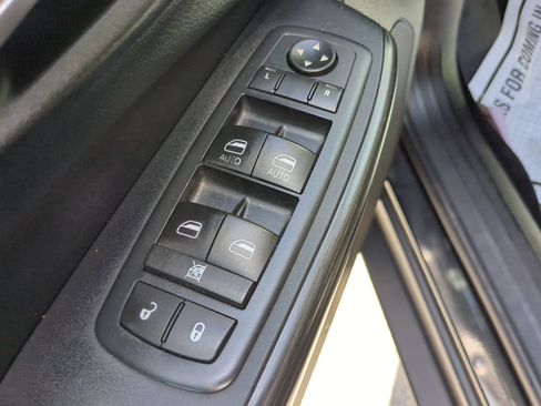 Used 2016 Jeep Cherokee Trailhawk w/ Comfort/Convenience Group image 48