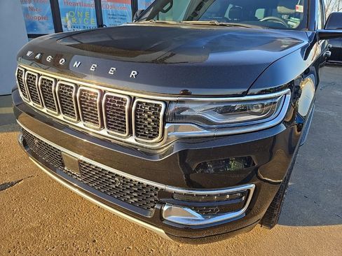Used 2024 Jeep Wagoneer Series II AWD/4WD image 16