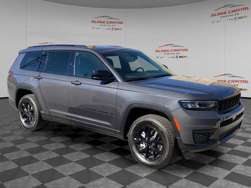 New 2025 Jeep Grand Cherokee L Altitude image 1