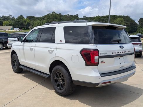 Used 2022 Ford Expedition Timberline AWD/4WD image 6