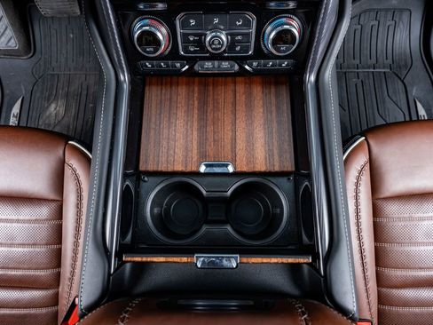 Used 2024 GMC Yukon Denali Ultimate image 29