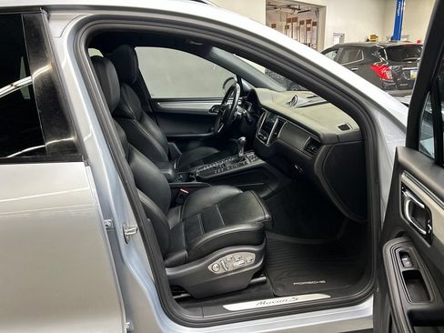 Used 2017 Porsche Macan S w/ Premium Package Plus AWD/4WD image 12