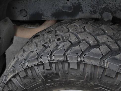 Used 2020 Toyota 4Runner TRD Off-Road AWD/4WD image 17