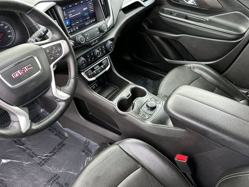 Used 2024 GMC Terrain SLT AWD/4WD image 11