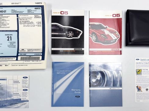 Used 2005 Ford GT RWD image 69