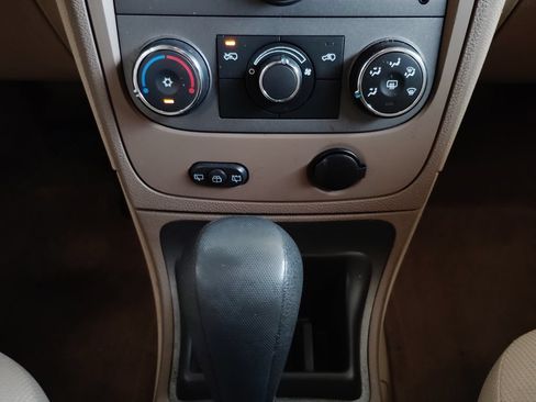 Used 2009 Chevrolet HHR LS FWD image 35