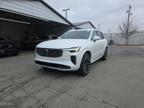 New 2026 Volvo XC90 B6 Ultra image 1