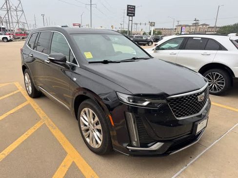 Used 2020 Cadillac XT6 Premium Luxury FWD image 1