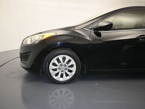 Used 2016 Hyundai Elantra GT FWD image 9