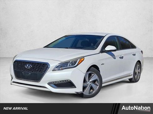 Used 2017 Hyundai Sonata Limited image 1