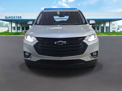 Used 2018 Chevrolet Traverse LT w/ LPO, Black Accent Package image 2