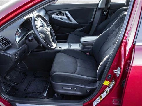 Used 2011 Toyota Camry SE image 11