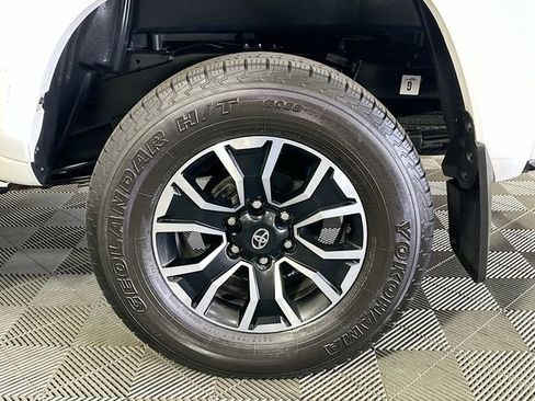 Certified 2022 Toyota Tacoma TRD Sport image 29