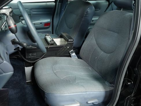 Used 1997 Ford Crown Victoria Police Interceptor image 36