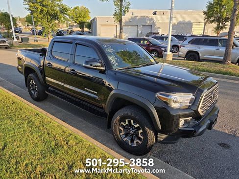 Used 2023 Toyota Tacoma TRD Off-Road w/ Technology Package AWD/4WD image 3