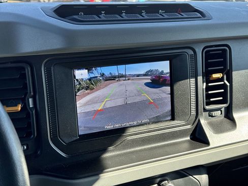 Used 2023 Ford Bronco Badlands w/ Sasquatch Package image 25