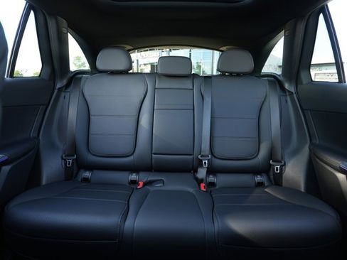 Used 2026 Mercedes-Benz GLC 300 GLC 300 image 32