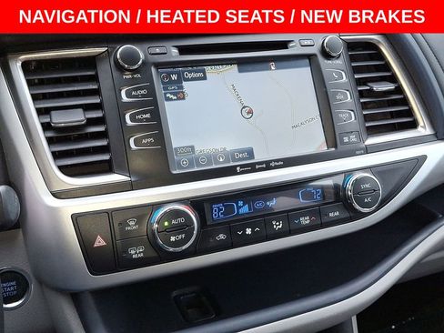 Used 2018 Toyota Highlander XLE image 14