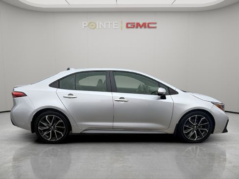 Used 2022 Toyota Corolla XSE w/ Carpet Mat Package (TMS) image 9