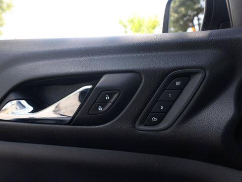 Used 2020 GMC Acadia Denali FWD image 28