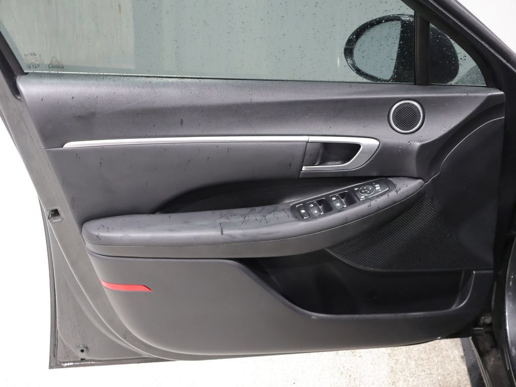 Used 2021 Hyundai Sonata SEL FWD image 13