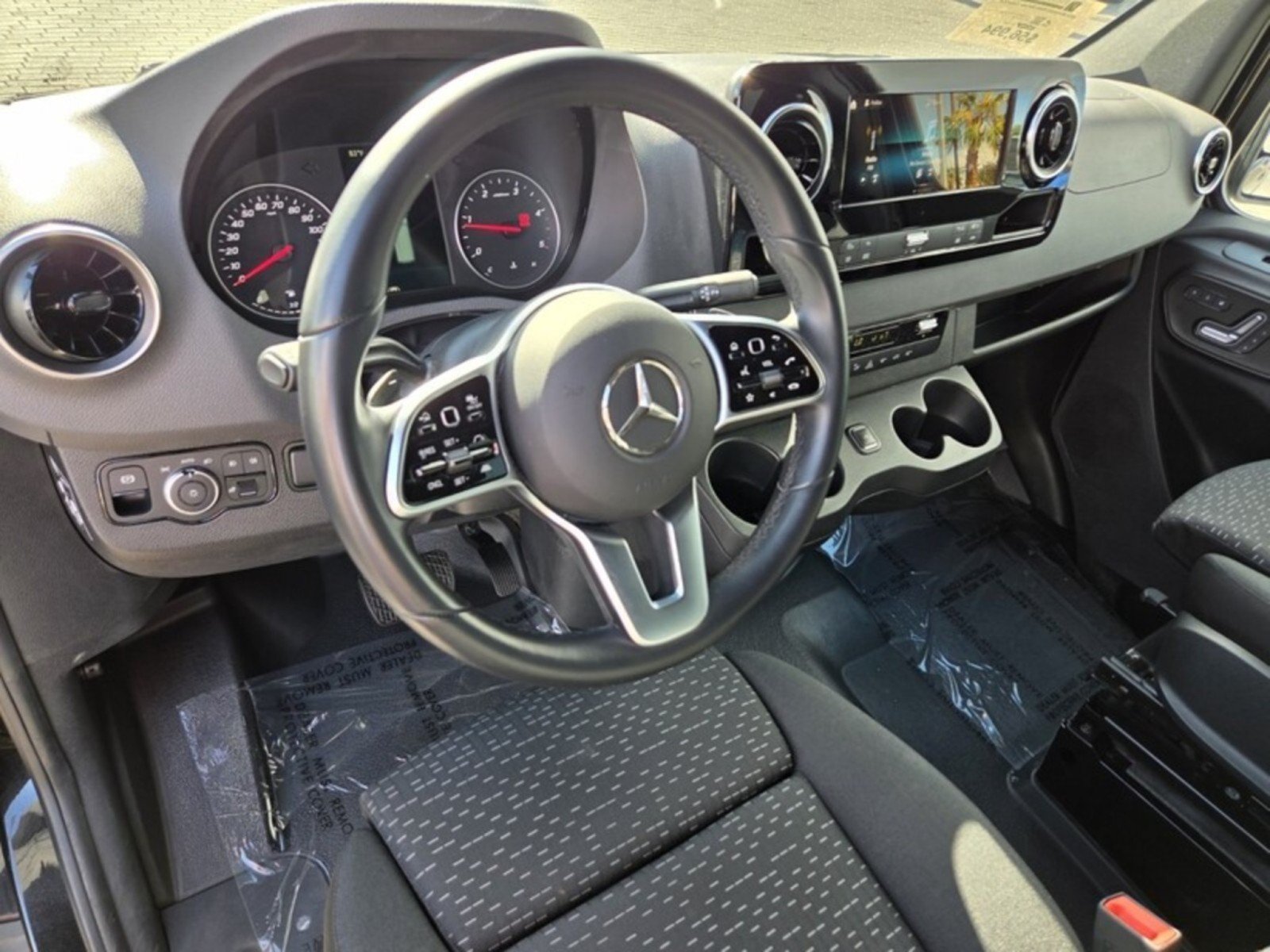Used 2024 Mercedes-Benz Sprinter 2500 image 12