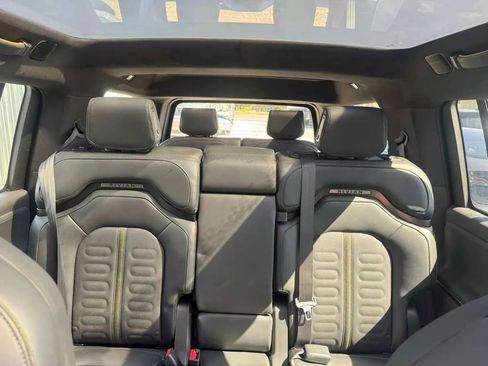 Used 2025 Rivian R1S Adventure AWD/4WD image 17