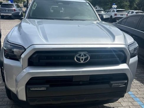 Used 2025 Toyota 4Runner SR5 RWD image 7