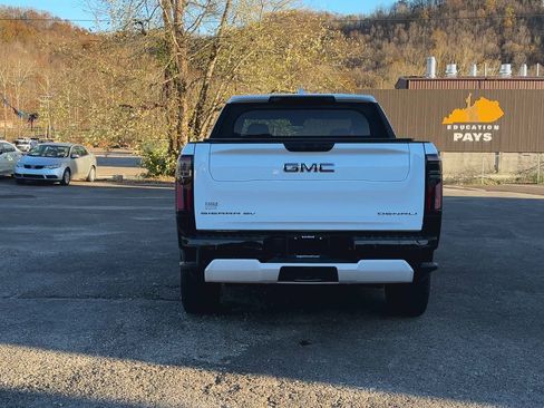 New 2025 GMC Sierra EV Denali image 49
